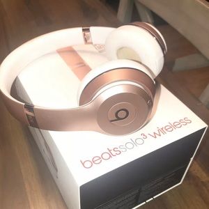 Beatssolo3 wireless rose gold